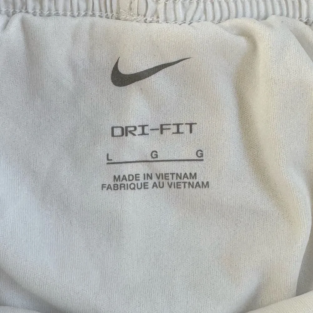 Girls Nike Gym Workout Running Shorts in white size large